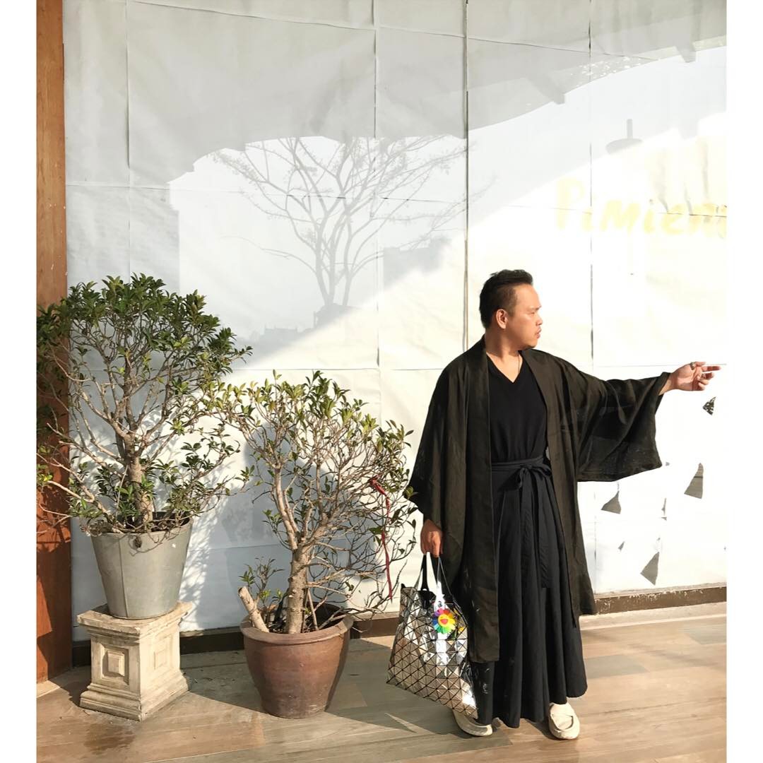 Customer wearing Sumo Vintage